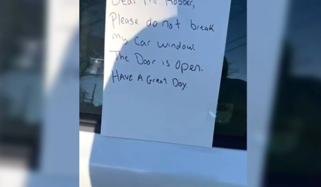 亲爱的劫匪先生，请不要打破我的车窗。车门是开着的。祝您有美好的一天